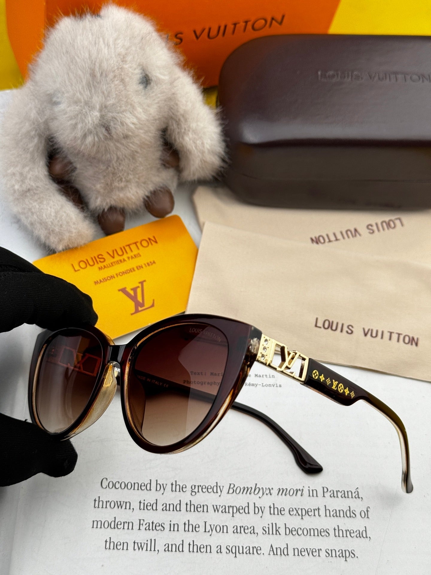 LV 2025 Sunglasses 558379